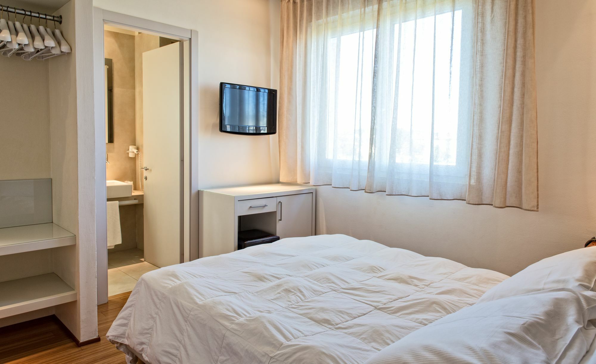 Hotel Country House La Radice ชิวิตาโนวา มาร์เค ภายนอก รูปภาพ